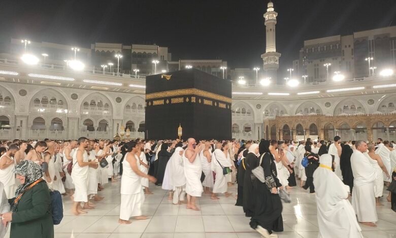 اعتماد الضوابط أولا .. “السياحة” تحذر الشركات من إصدار تأشيرات العمرة