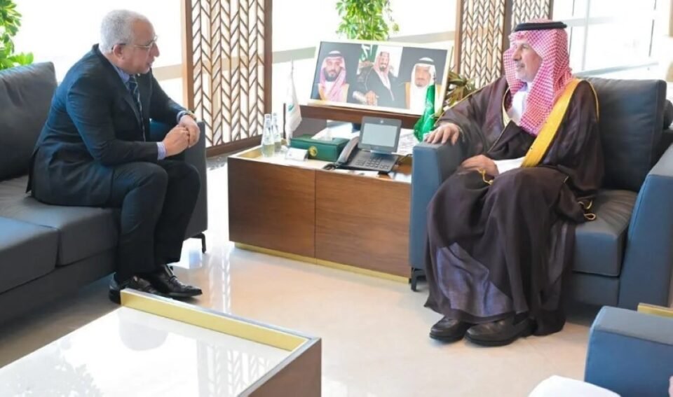 السفير الموريتاني ينوّه بالجهود الإغاثية والإنسانية للمملكة