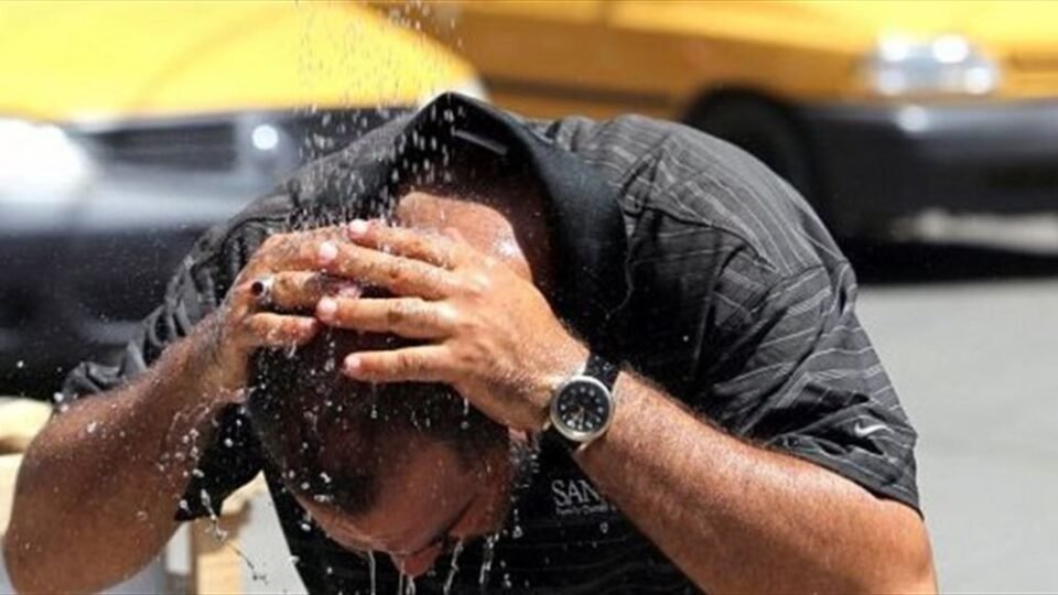 تبدأ 11 صباحًا.. موجة حارة على أجزاء من 3 مناطق