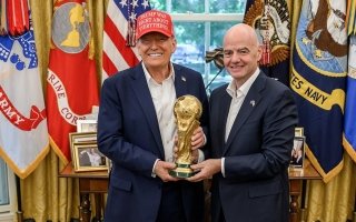 ترامب سيسلم كأس العالم لبطل مونديال 2026
