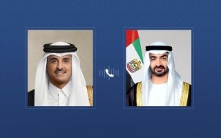 خلال اتصال هاتفي..رئيس الدولة يعزي أمير قطر في ضحايا حادث منطقة “رأس لفان” الصناعية
