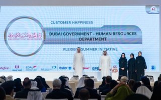 دائرة الموارد البشرية لحكومة دبي تحصد جائزة أفكار عربية عن مبادرة “صيفنا مرن”