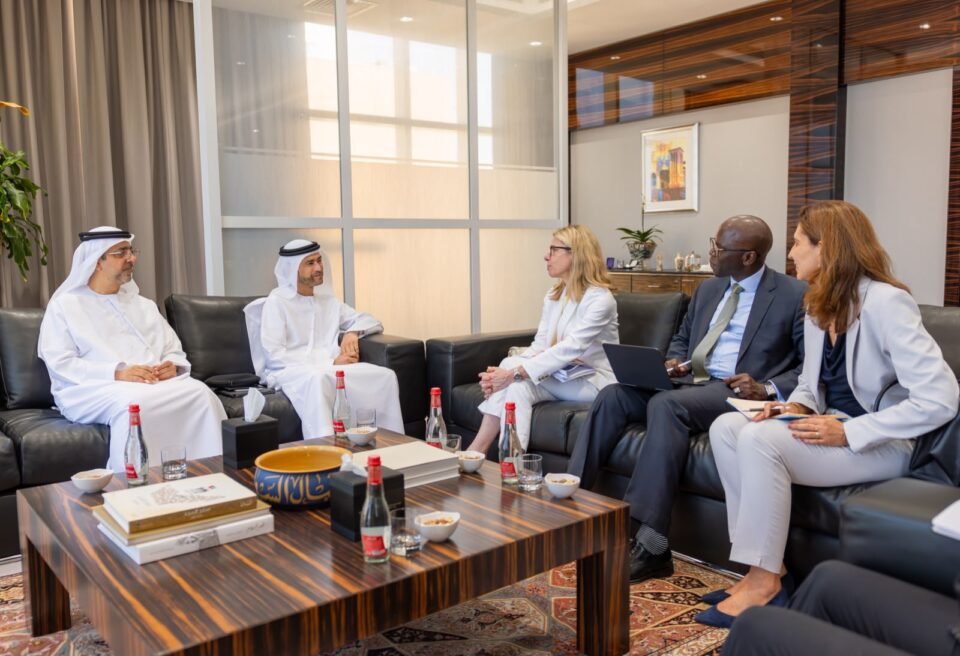 دولة الإمارات تبحث تعزيز الشراكة ومجالات التعاون المالي والتنموي مع البنك الدولي