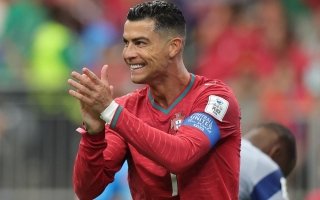 رونالدو يعد كل لاعب في البرتغال بسيارة فارهة حالة الفوز بكأس العالم.. هذا طرازها وسعرها!