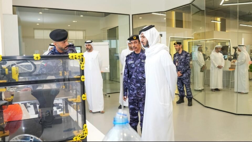 زايد بن حمد آل نهيان يطّلع على جهود شرطة عجمان في مكافحة المخدرات والوقاية منها