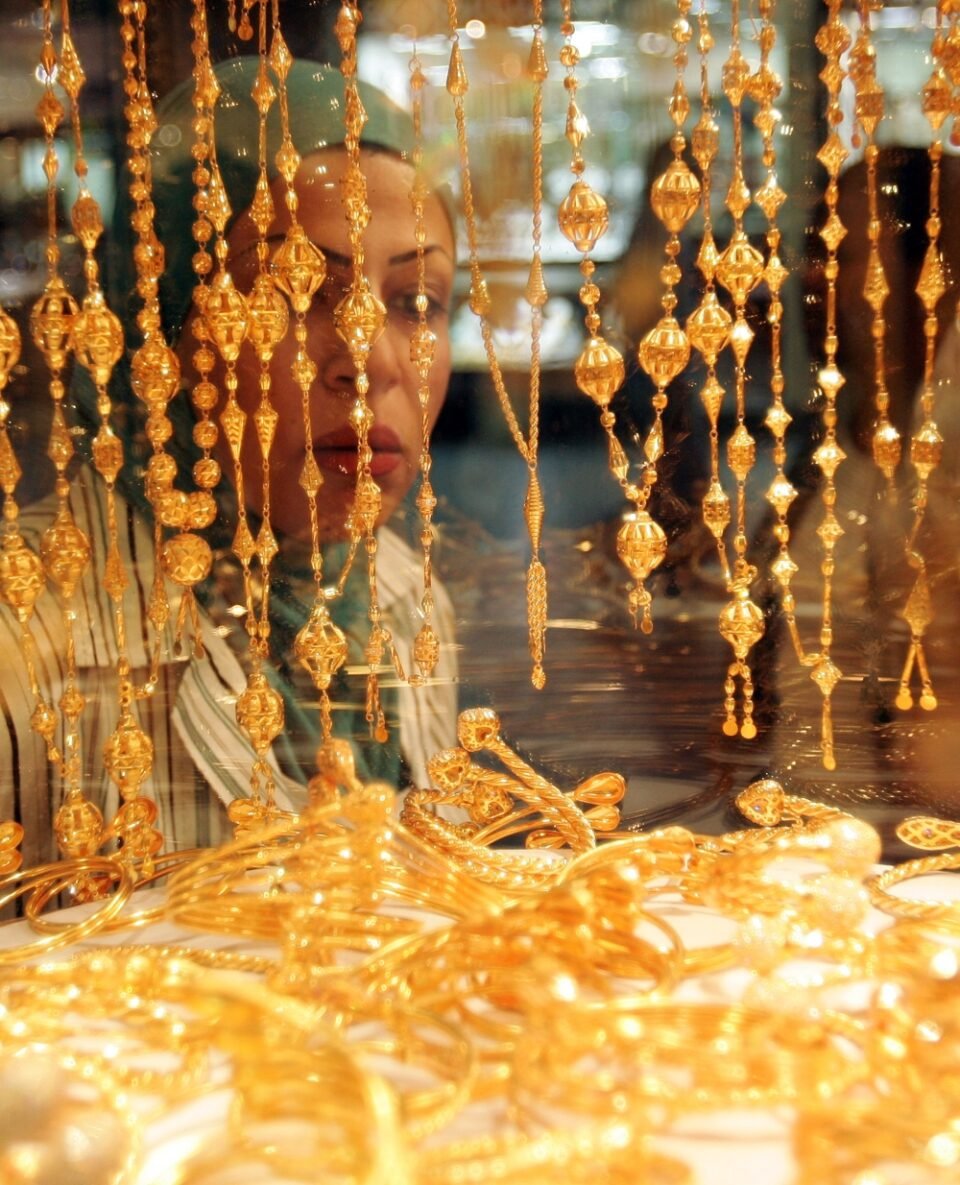 سعر جرام الذهب عيار 21 اليوم الأربعاء في مصر.. استقرار بالأسواق