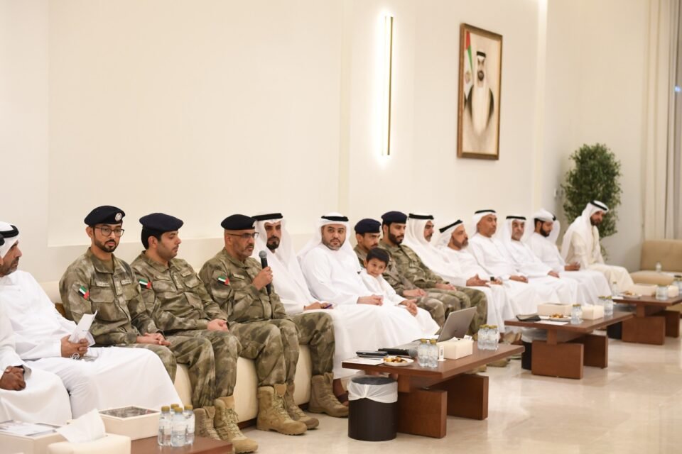 شرطة أبوظبي تُنظم مُلتقى "الأجيال" لتعزيز الأمن الأسري والتواصل المجتمعي