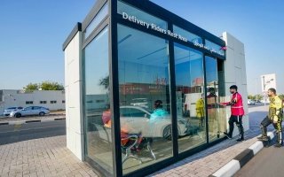 “طرق دبي” تؤكد جاهزية الاستراحات المكيّفة لسائقي دراجات توصيل الطلبات لفصل الصيف