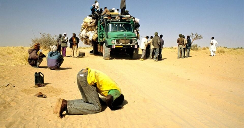 عائدون بعد الاحتفال بالعيد.. 49 شخصا يموتون عطشا في صحراء النيجر