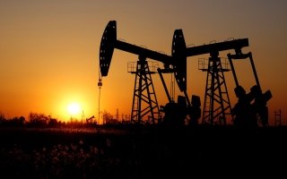 ارتفاع العقود الآجلة لخام برنت إلى 90.74 دولاراً للبرميل
