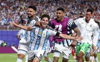 الأرجنتين تحطم عناد سويسرا بثلاثية وتضرب موعداً نارياً مع إنجلترا في نصف نهائي المونديال