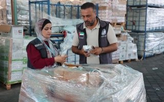 الإمارات تقدم قافلة أدوية إلى منظمة الصحة العالمية دعماً للمنظومة الصحية في غزة