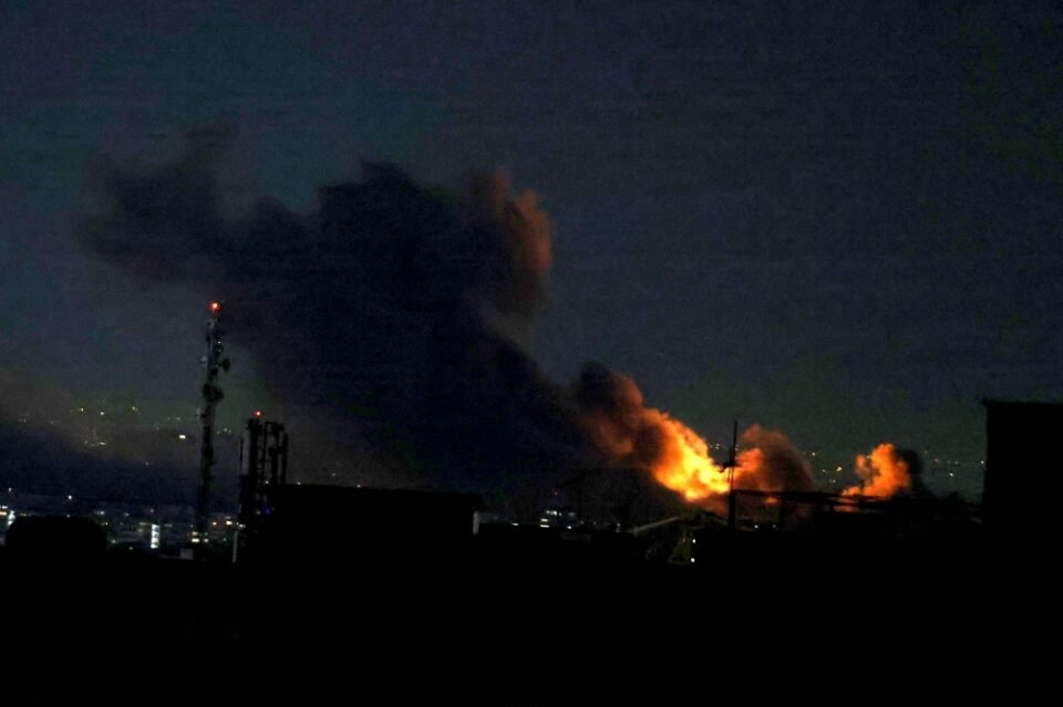 الجيش الأمريكي يهاجم أهدافًا إيرانية ردًا على استهدافها الملاحة في هرمز