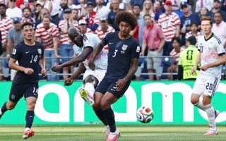 بلجيكا تفوز 4 -1 على أميركا وتبلغ دور الثمانية بكأس العالم لكرة القدم