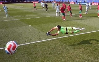 تحفظ تكتيكي وتهديد واحد لمرمى فرنسا.. 5 عوامل أنهت مشوار المغرب في كأس العالم