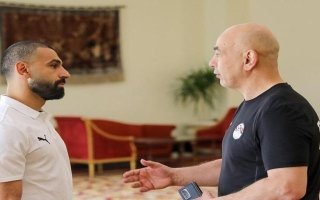 حسام حسن يضربنا بين الشوطين