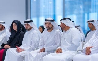 حمدان بن محمد يشهد حفل تكريم الفائزين في برنامج حمدان بن محمد للخدمات الحكومية