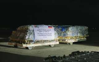 دعماً لمتضرري الزلزالَيْن.. الإمارات ترسل 70 طناً من المساعدات الإنسانية إلى فنزويلا