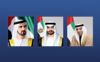رئيس الدولة ونائباه يهنئون رئيس وزراء بريطانيا الجديد بمناسبة تعيينه