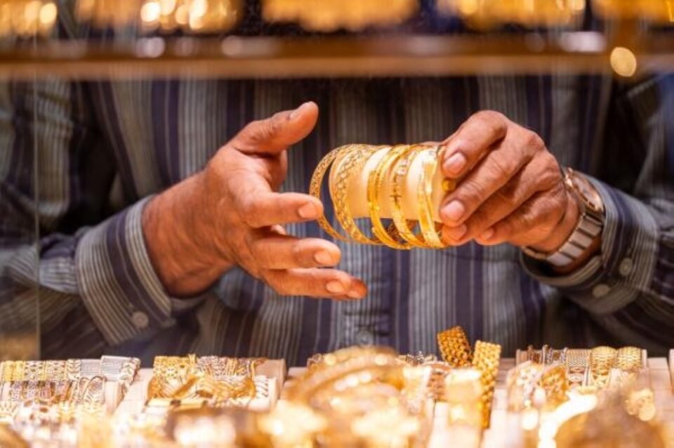 سعر جرام الذهب عيار 21 اليوم الإثنين في مصر.. ارتفاع جديد بالأسواق
