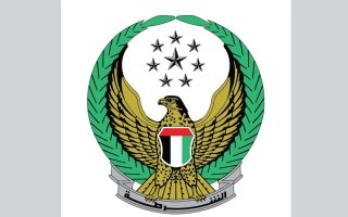 شرطة أبوظبي تحذر من الوقوف العشوائي للمركبات أمام المساجد وفي الطرق الرئيسة