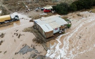 عاصفة عنيفة تضرب تشيلي وتتسبب بوفاة 13 شخصاً