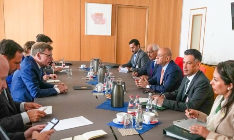 مجلس التعاون وألمانيا يبحثان العلاقات وسبل تعزيزها وتطويرها