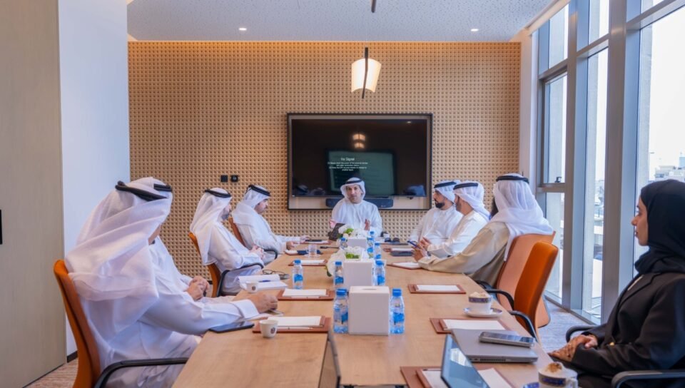 مجموعة عمل جذب واستقطاب الاستثمارات إلى عجمان تستعرض الفرص الاستثمارية