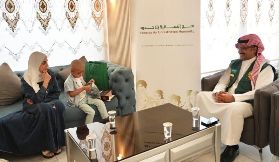 مركز الملك سلمان يؤمن الرعاية التخصصية لطفل فلسطيني مصاب بالسرطان