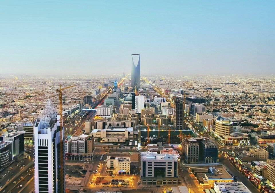 ميزانية السعودية في الربع الثاني.. 339 مليار ريال إيرادات.. و373 مليارا مصروفات #عاجل