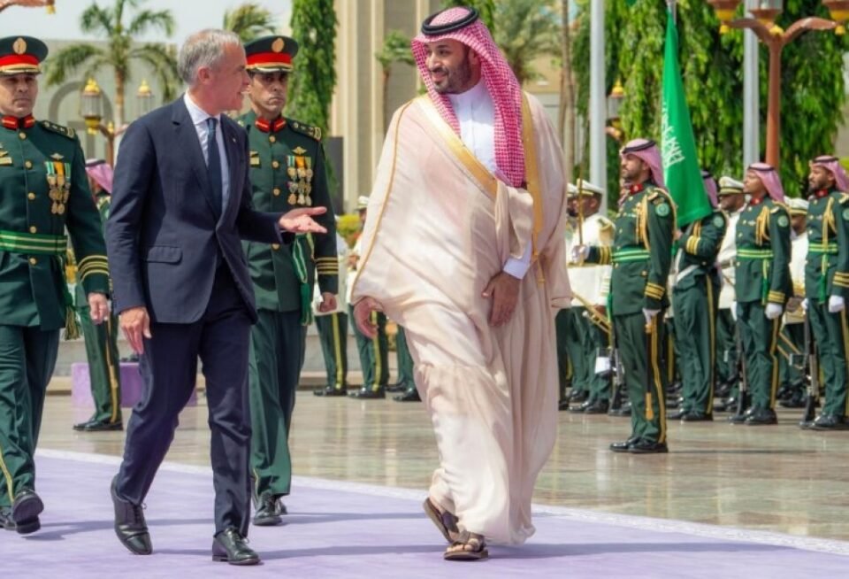 ولي العهد يستقبل رئيس وزراء كندا في قصر السلام بجدة