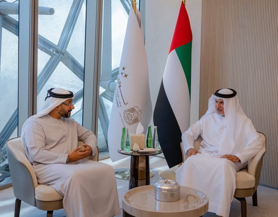 "إحصاء أبوظبي" ومجلس التوازن للتمكين الدفاعي يبحثان آفاق التعاون