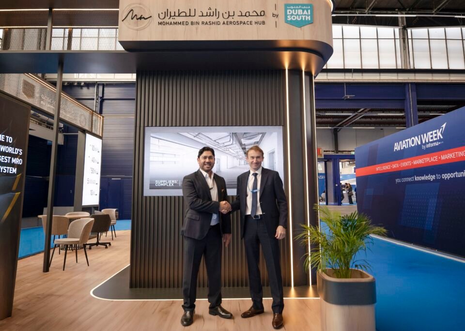 اتفاقية بين "دبي الجنوب" و"Phoenix Aviation" لتطوير منشأة جديدة في مشروع محمد بن راشد للطيران