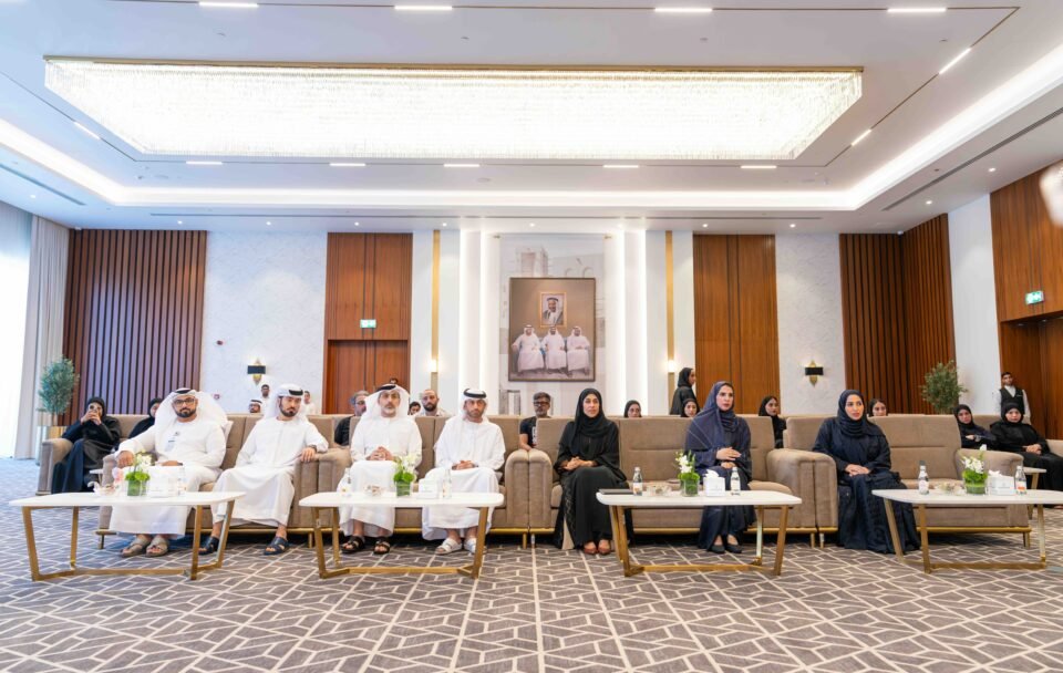هيئة تنمية المجتمع بدبي تحتفي بتخريج الدفعة الـ6 من المهنيين الاجتماعيين